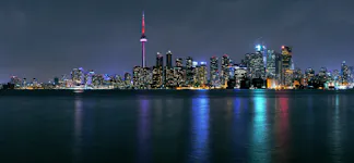 Vista de Toronto a partir do lago